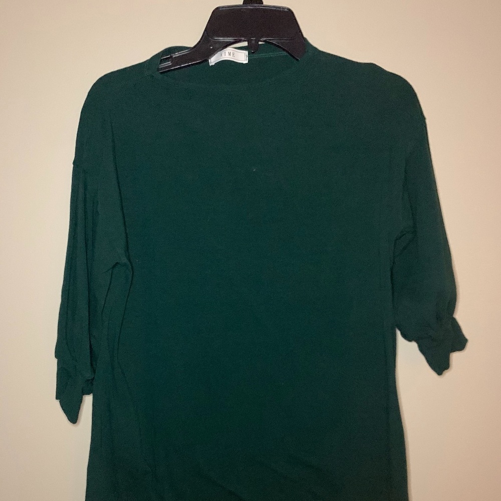 Green Quoter Sleeve Dress